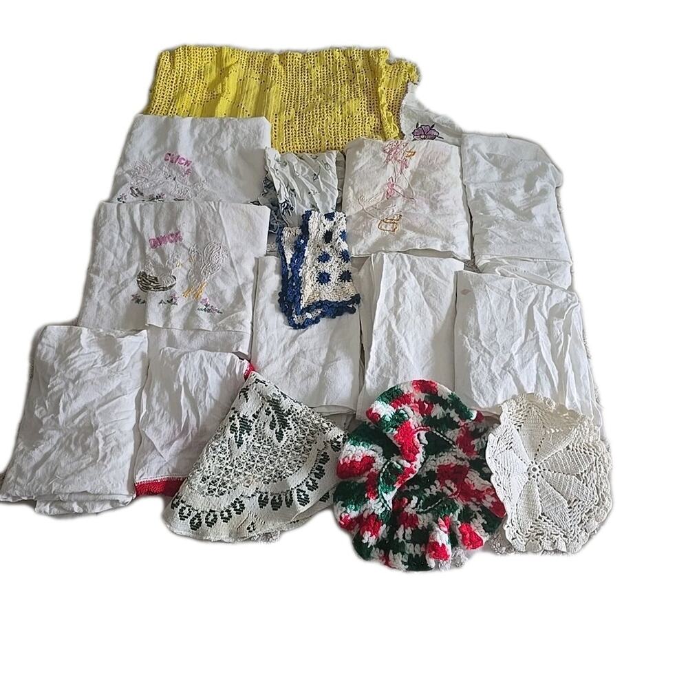Lot‎ of Vtg Handmade Hand Stitched Crochet Floral Kitchen Hand Towels & Doilies